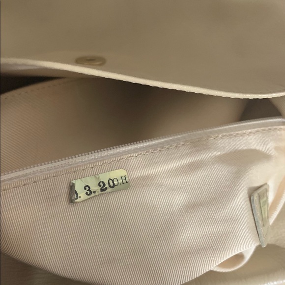 Chanel Beige Boho Leather Crossbody Satchel Messenger Bag Vintage AUTHENTIC - Picture 10 of 16